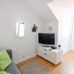 118 D - Lisbon Avenida Roof Apartment